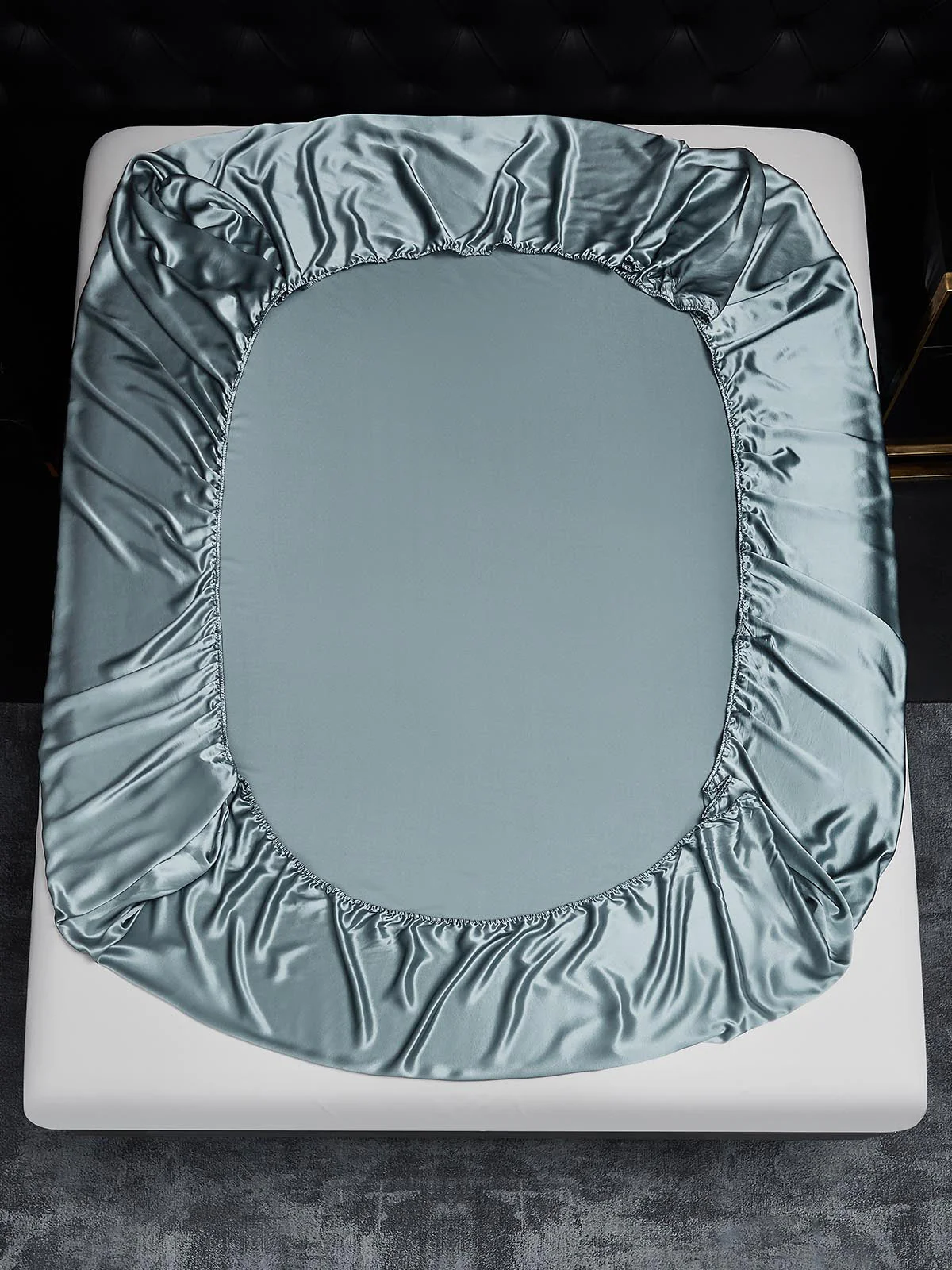 19Momme Mulberry Silk Seamless Fitted Sheet - Image 15