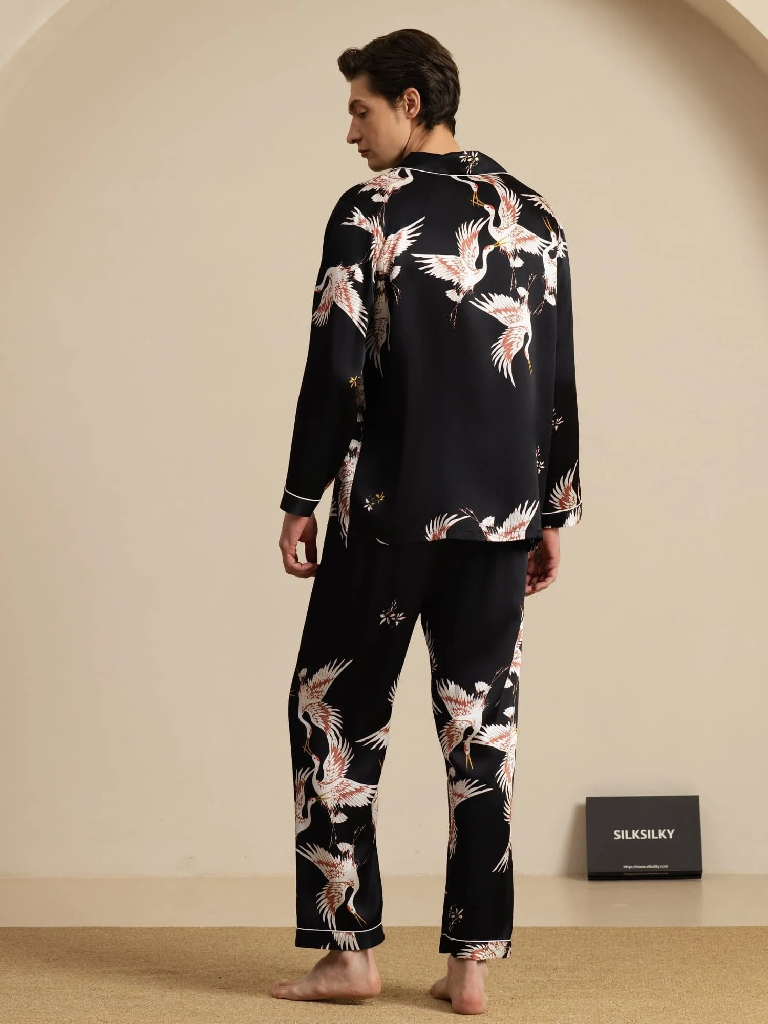 19Momme Pure Silk Men's Crane Print Long Sleeve Notch Collar Pajamas Set - Image 10