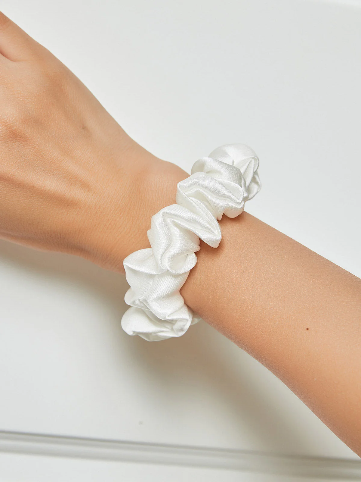 16Momme Pure Silk Soft Classic Hair Scrunchie - 2cm - Image 16