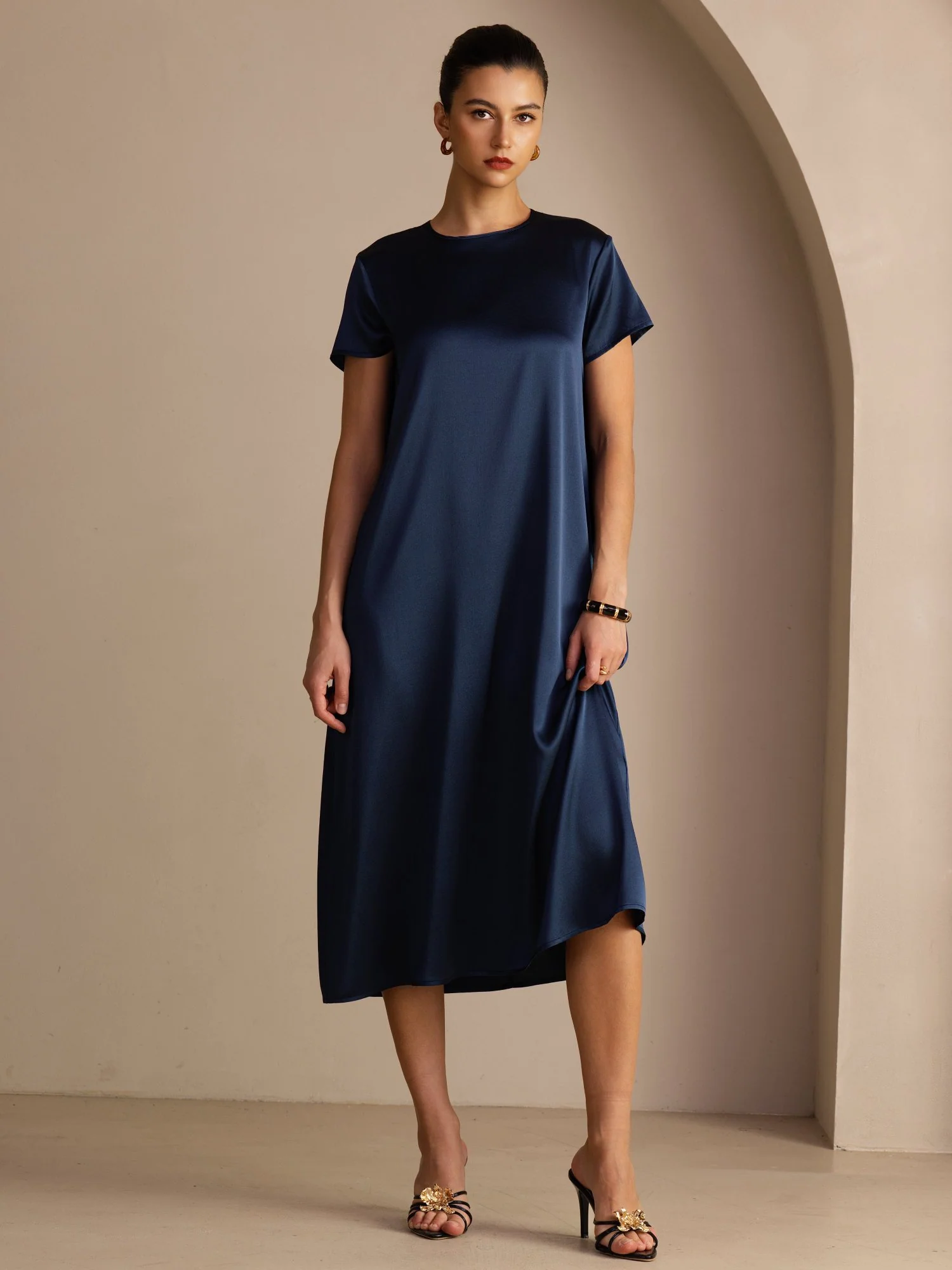 19Momme Silk Short Sleeve Crew Neck Midi Dress With Side Pockets - Image 16
