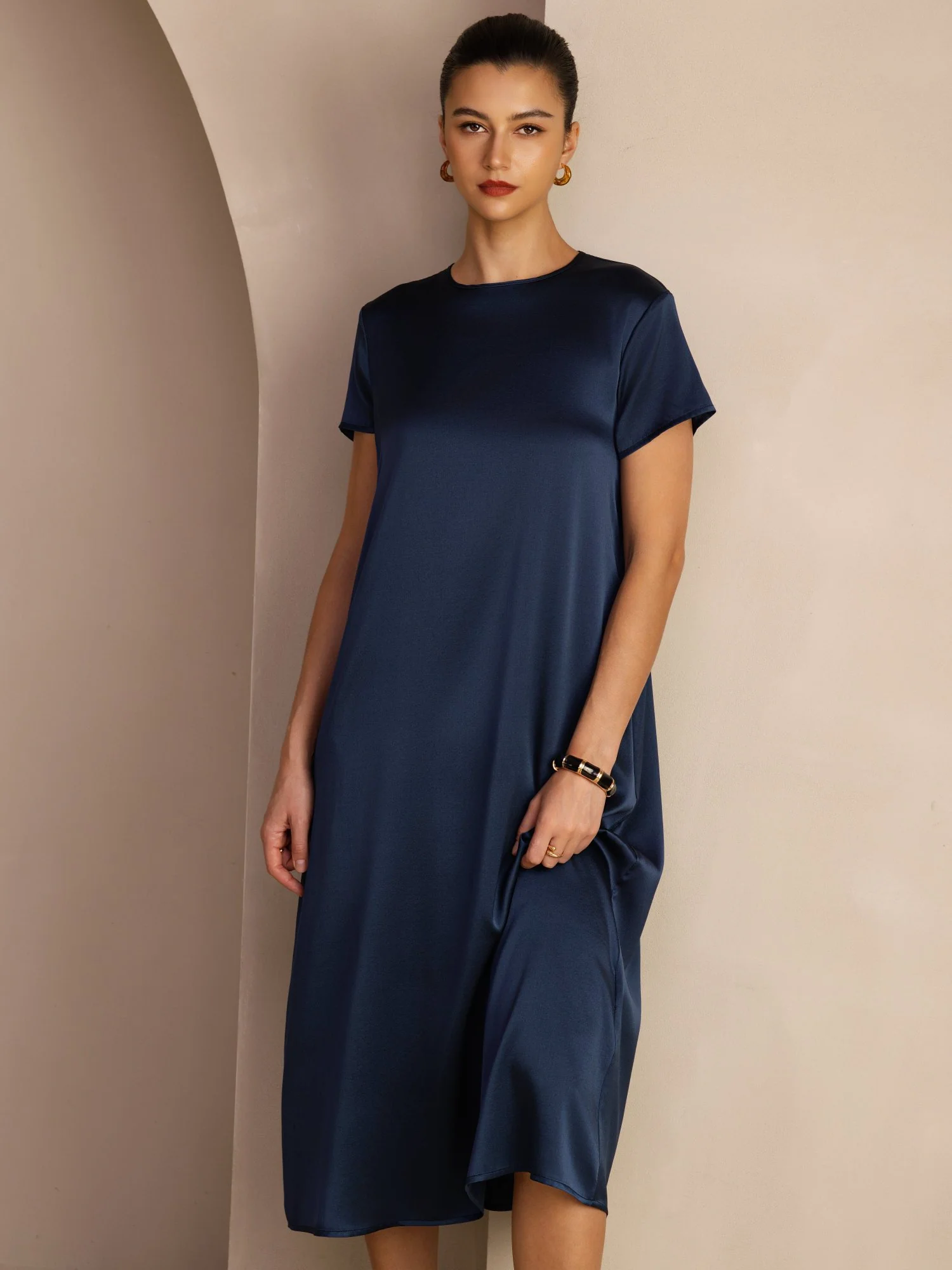 19Momme Silk Short Sleeve Crew Neck Midi Dress With Side Pockets - Image 19