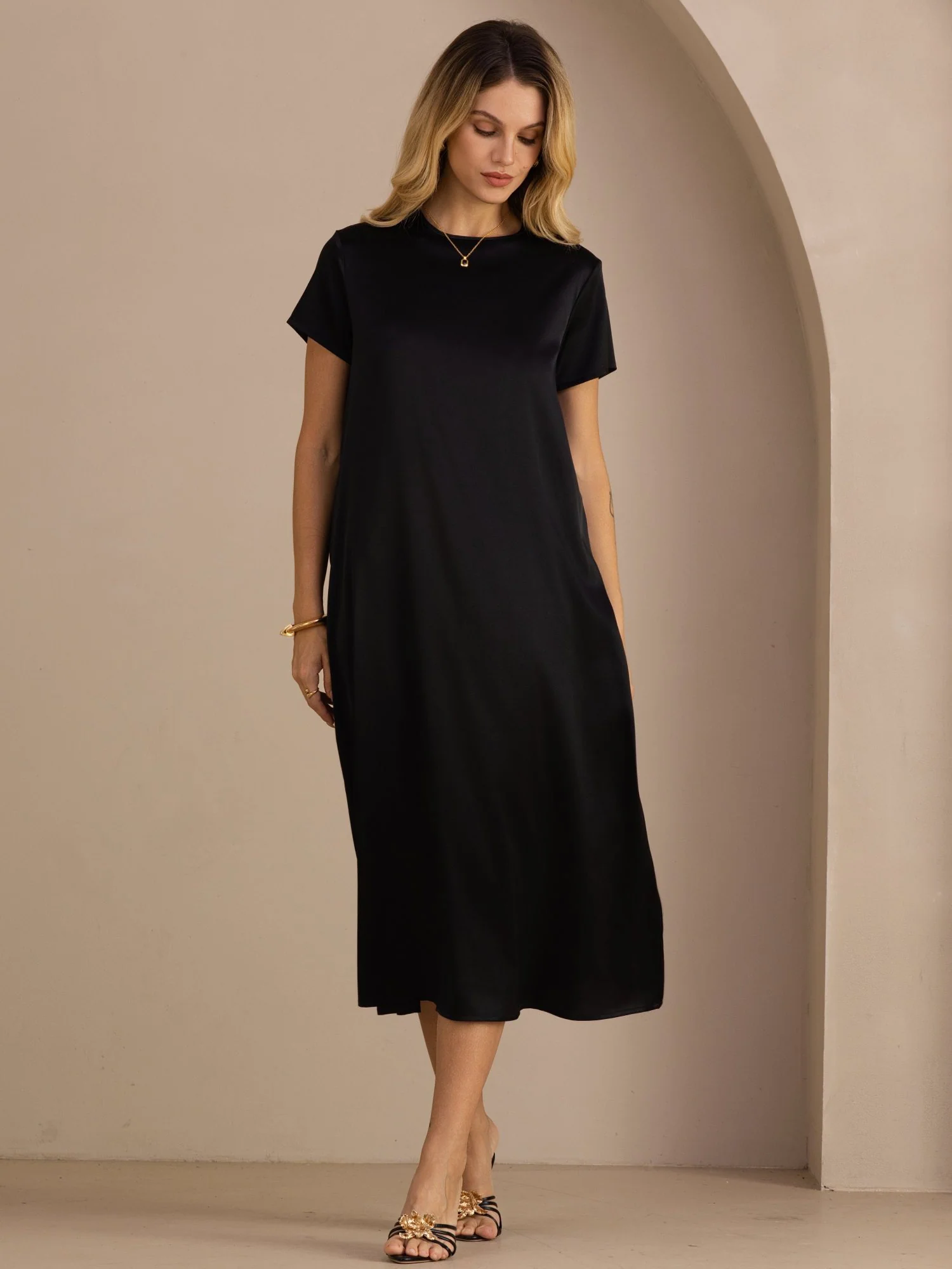 19Momme Silk Short Sleeve Crew Neck Midi Dress With Side Pockets - Image 22