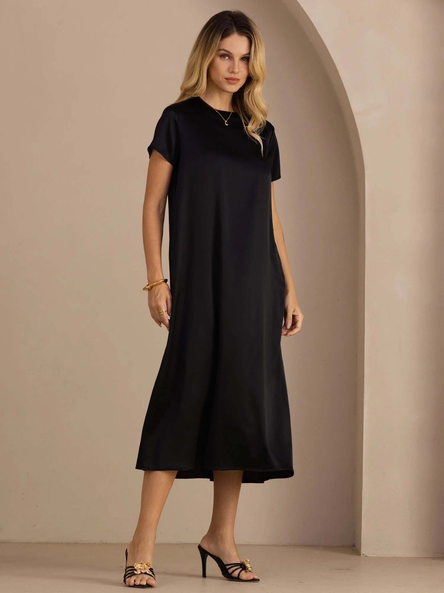 19Momme Silk Short Sleeve Crew Neck Midi Dress With Side Pockets - Image 24