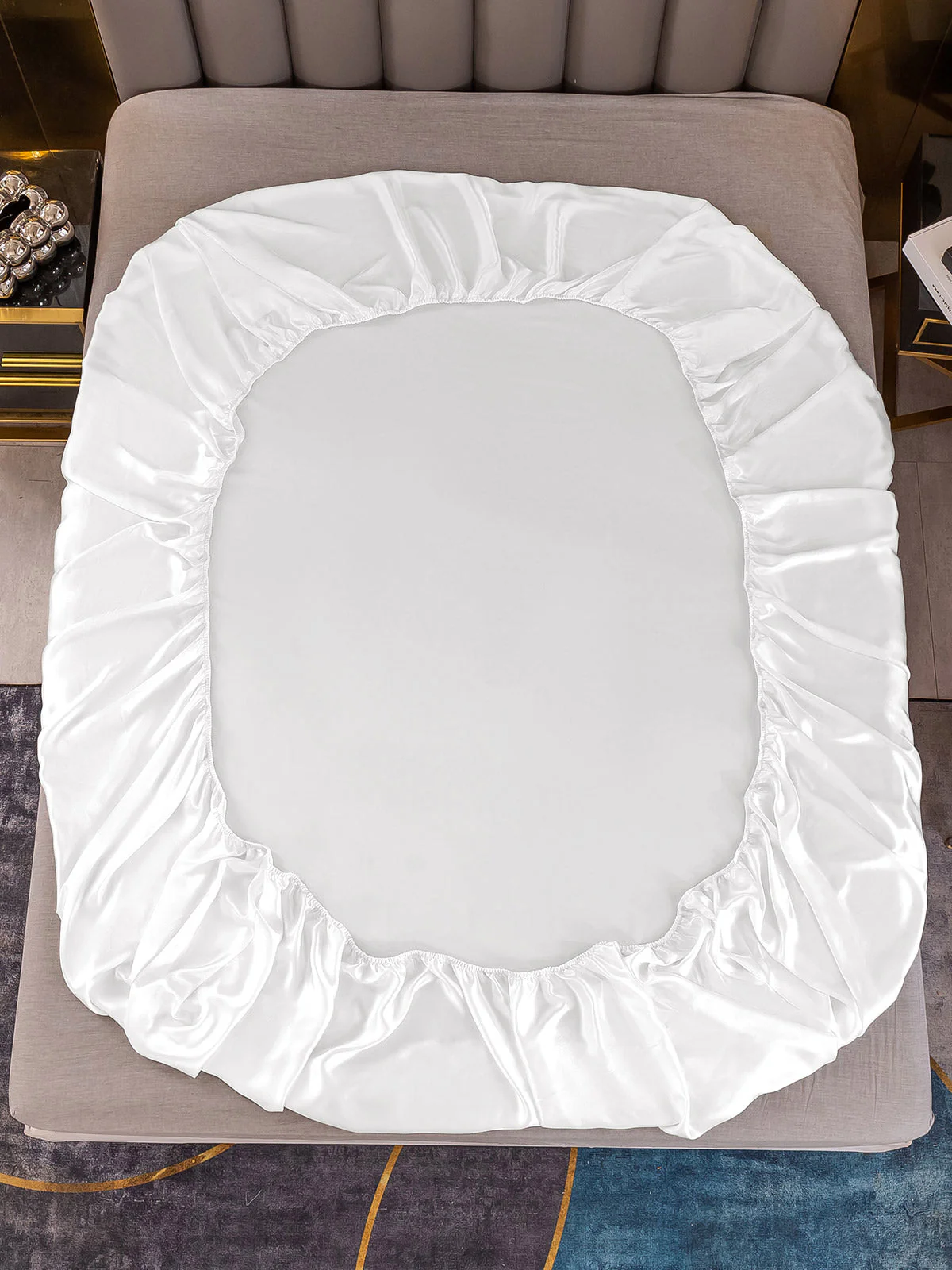 22Momme Mulberry Silk Seamless Fitted Sheet - Image 5