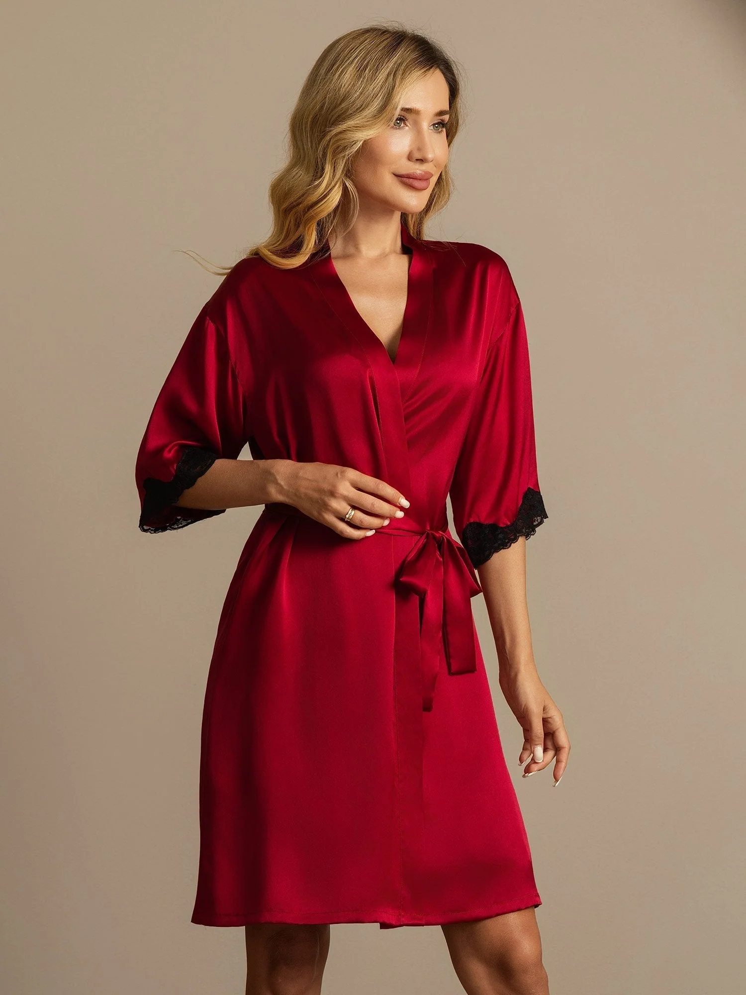 Pure Silk Basic Women's Robe with Lace Design - Image 12