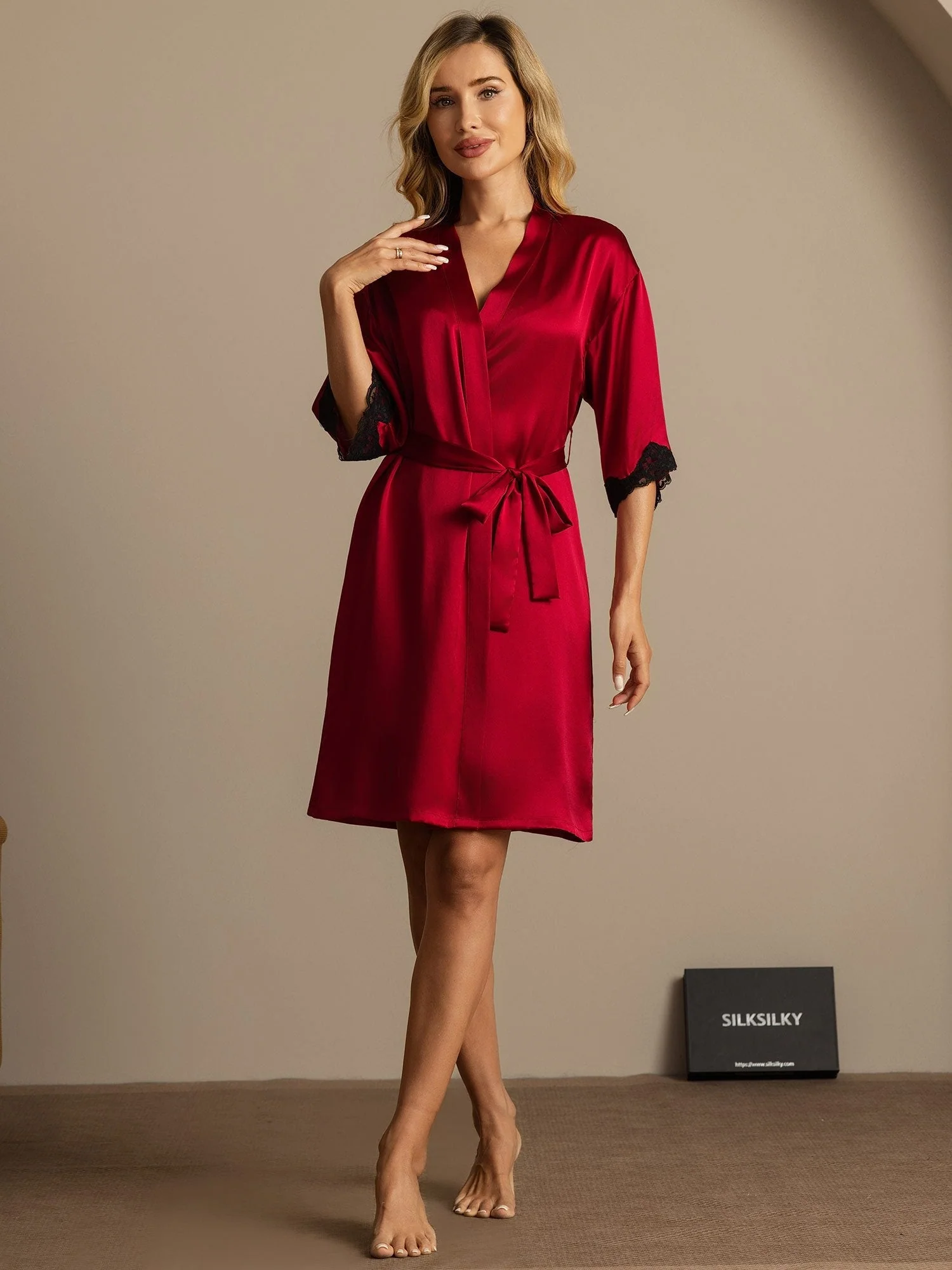 Pure Silk Basic Women's Robe with Lace Design - Image 9