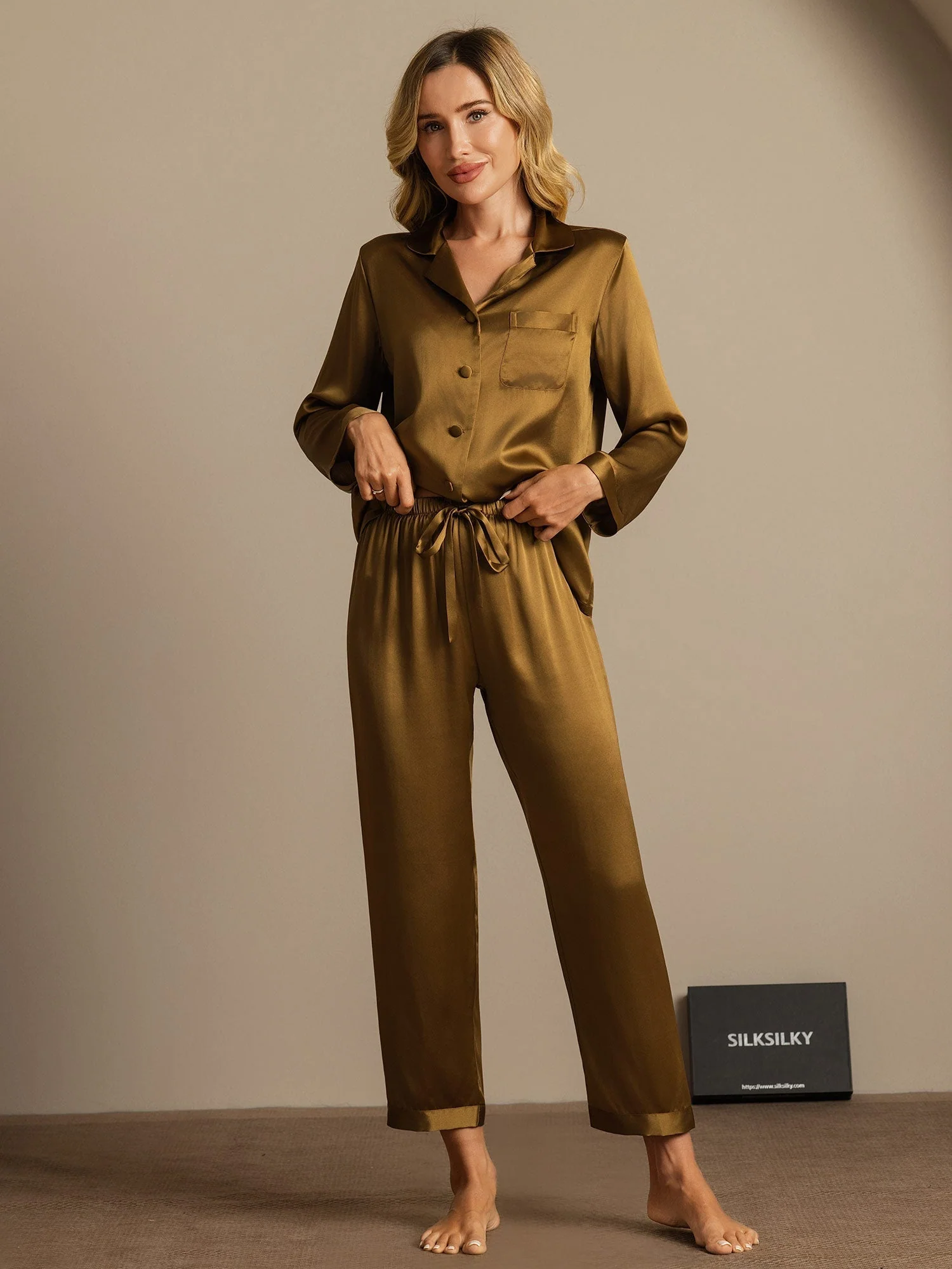Women's Pure Silk Long Sleeve Pyjamas Set - Image 67