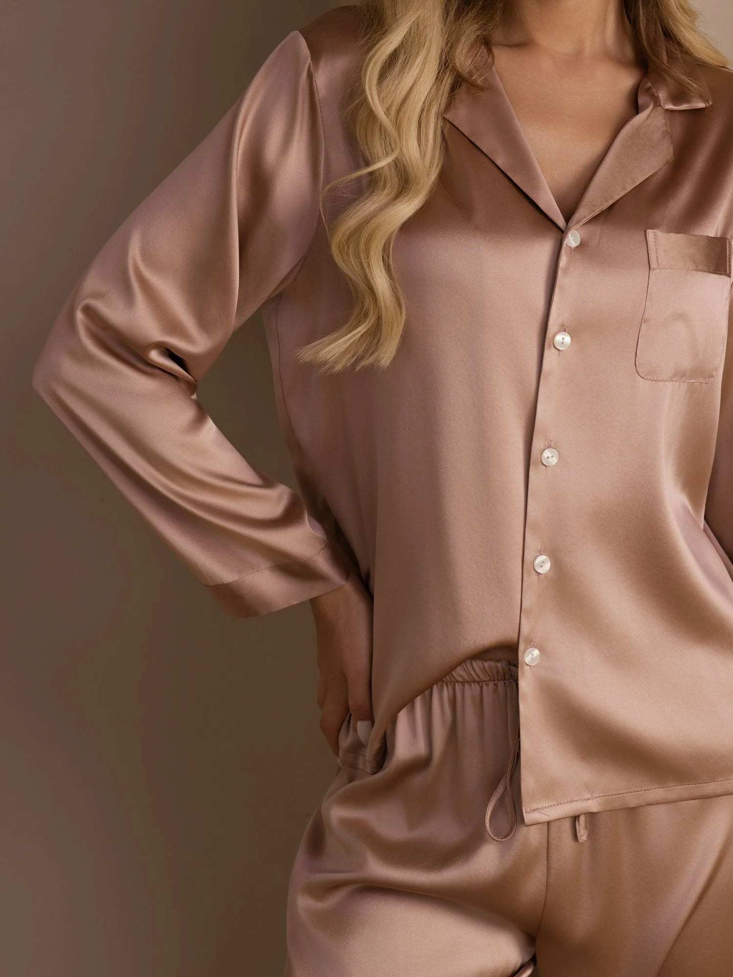 Women's Pure Silk Long Sleeve Pyjamas Set - Image 9
