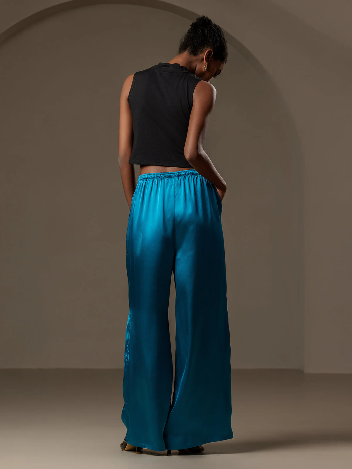 Pure Silk Wide Leg Women's Pants with Elastic Waist Design - Image 23