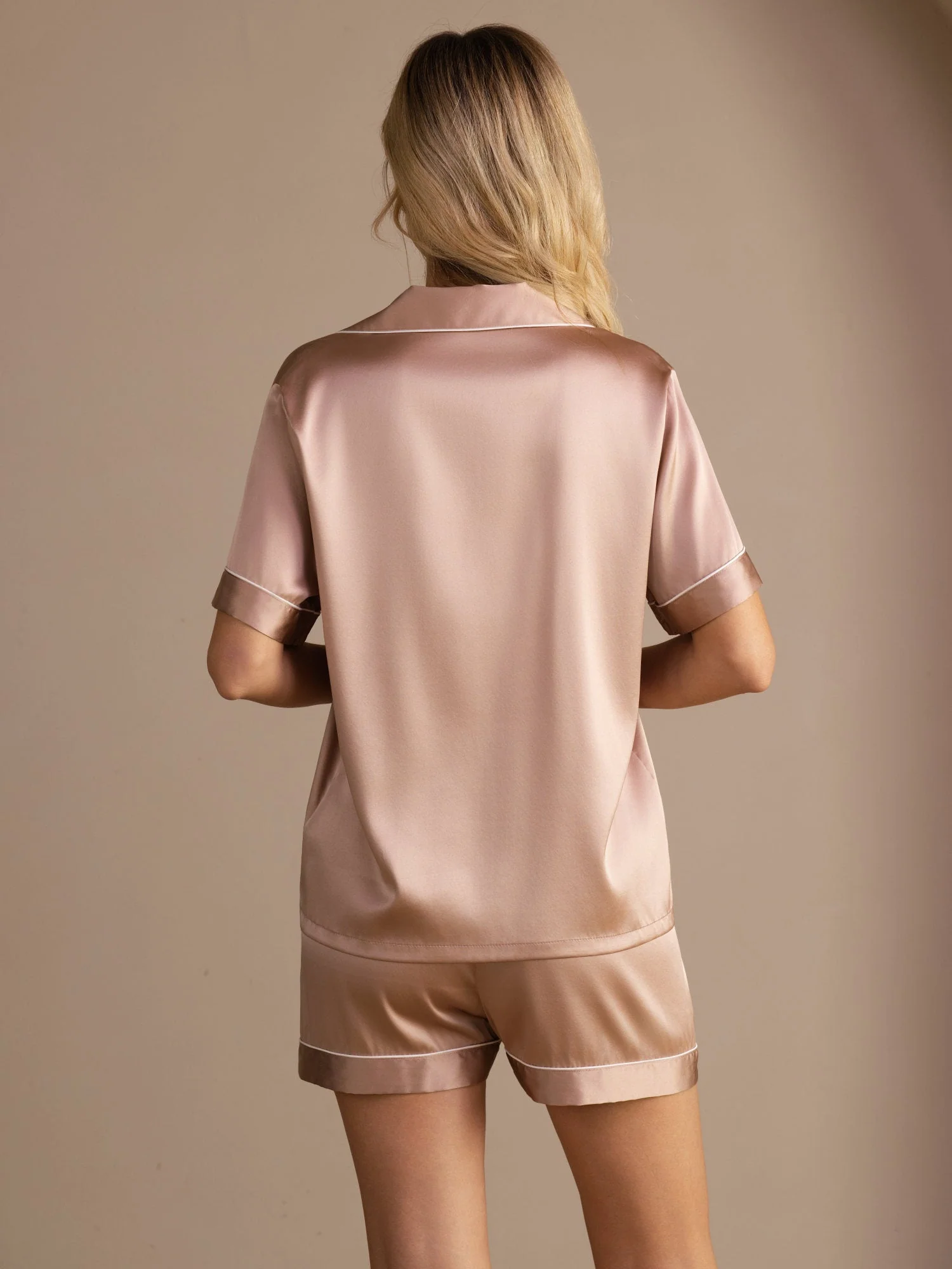 Women's Pure Silk Short Sleeve Above the Knee Pyjamas Set - Image 8
