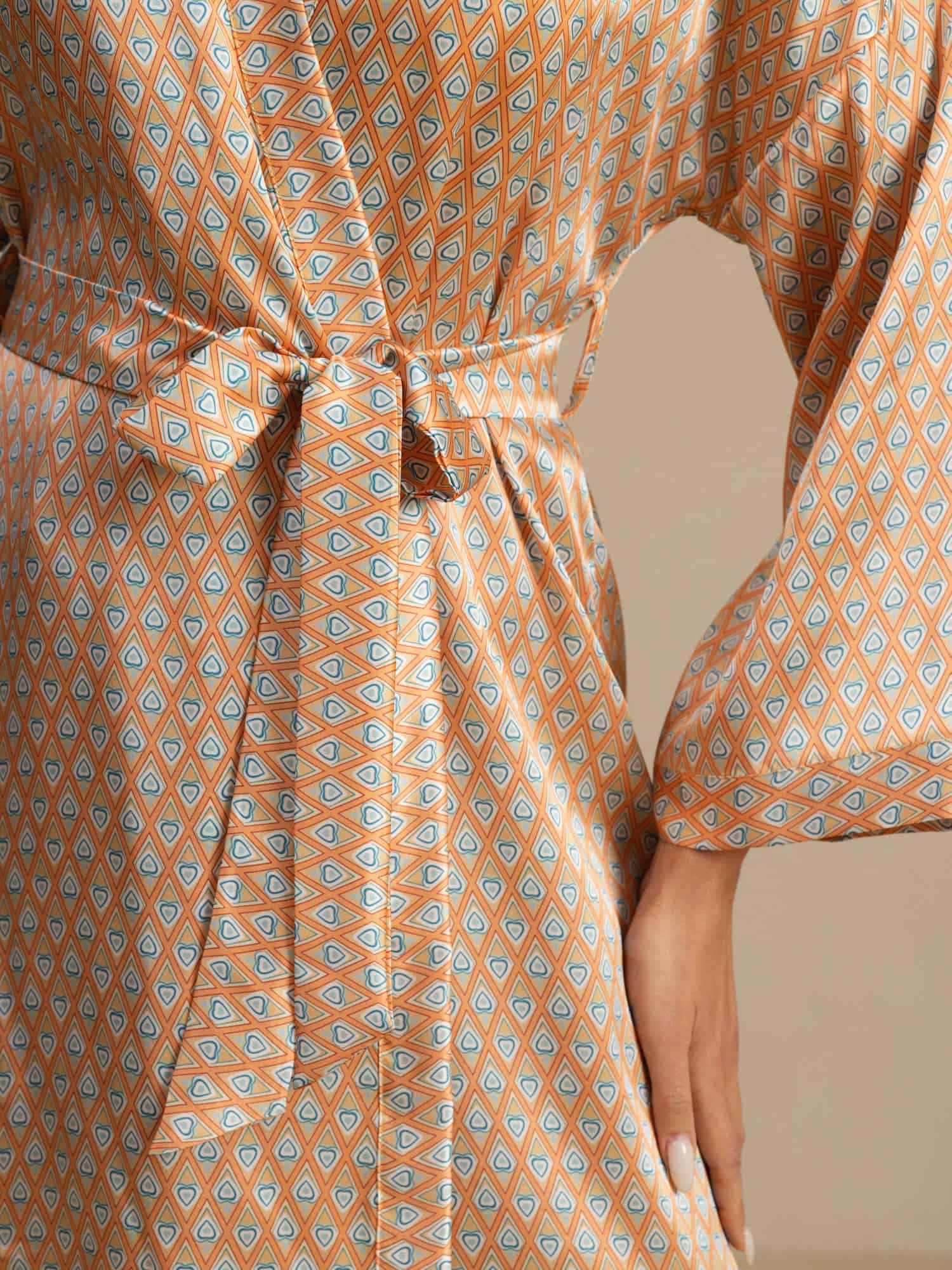 Pure Silk Women’s Long Sleeve Heart Geo Printed Short Belted Robe - Image 4