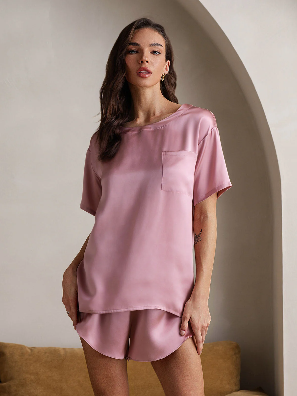 Pure Silk Short Sleeve Round Neck Women's Pyjamas Set - Image 30