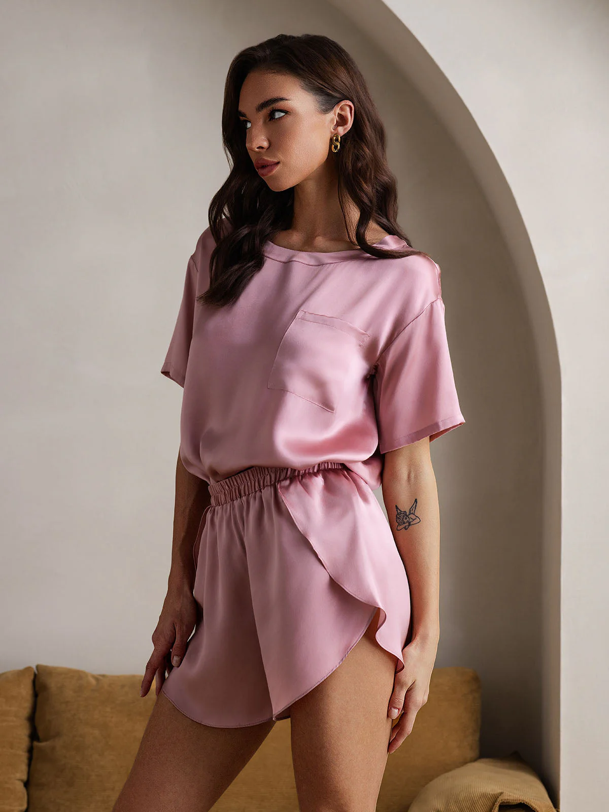 Pure Silk Short Sleeve Round Neck Women's Pyjamas Set - Image 31