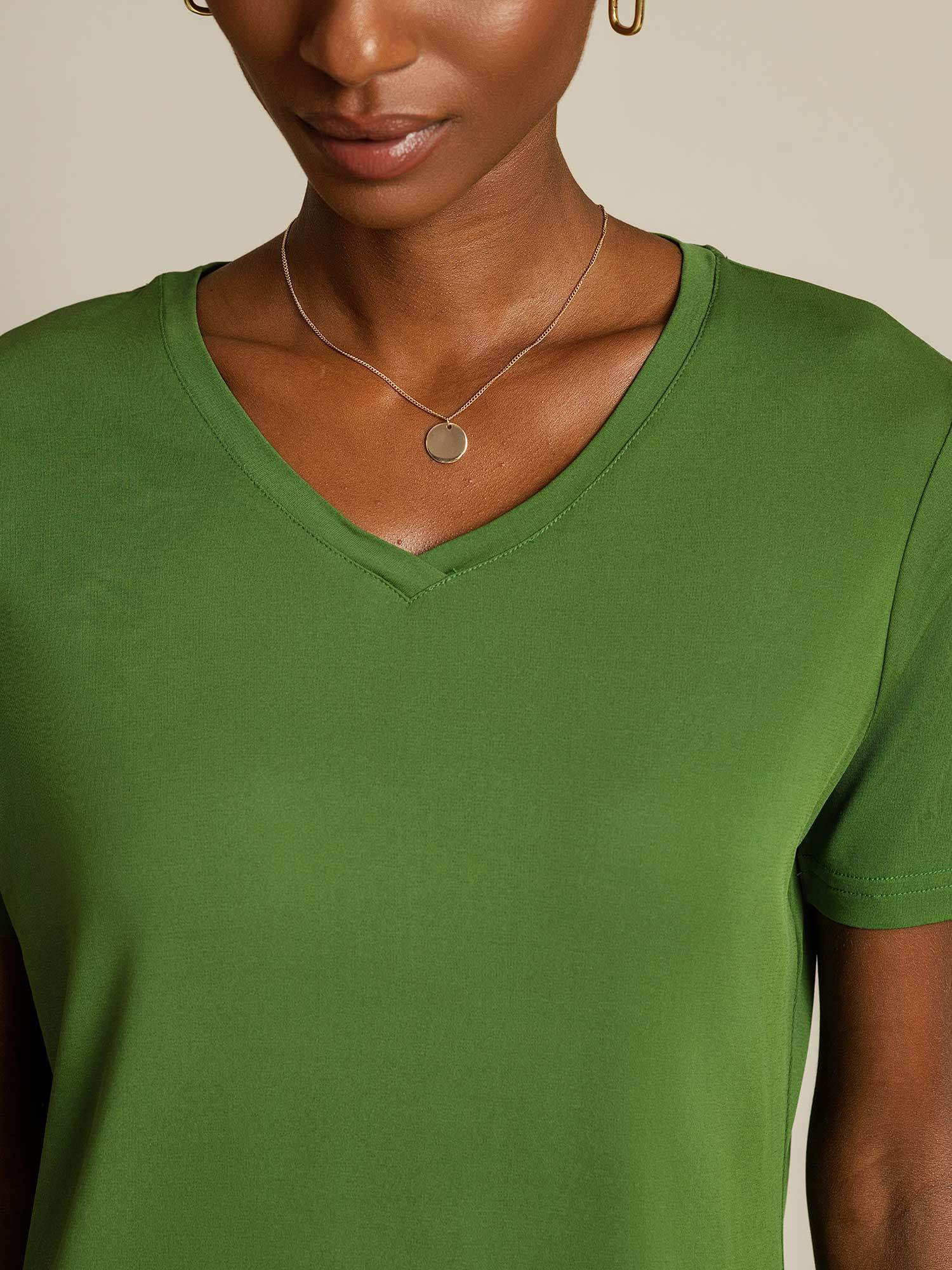 Pure Silk V Neck Short-Sleeve Snag-Resistant Women's T-Shirt - Image 41