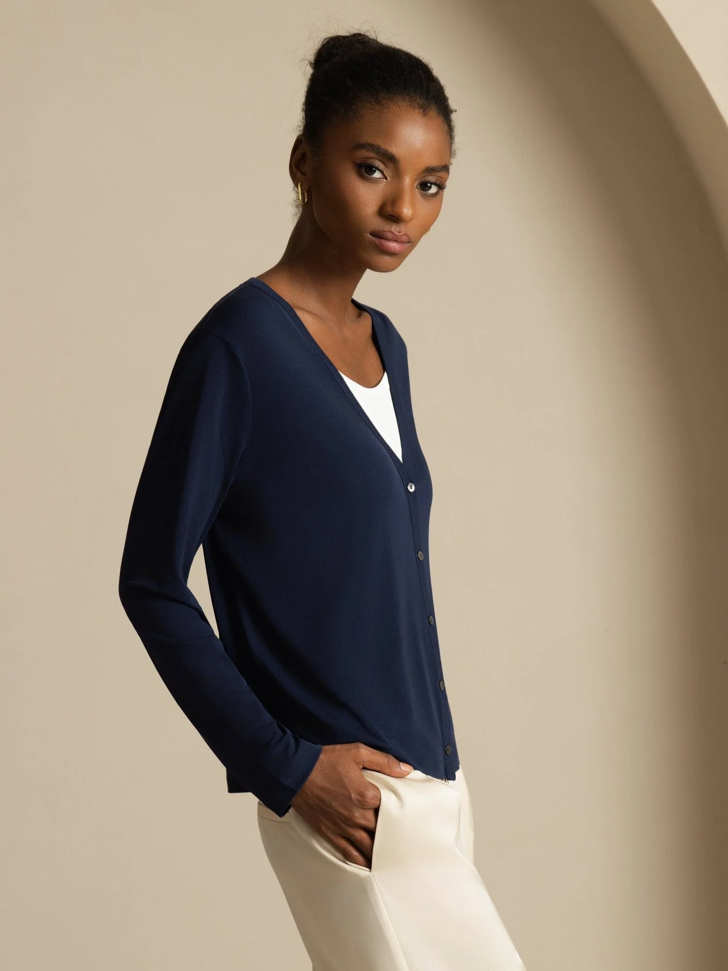 Pure Silk Women's V-Neck Long Sleeve Basic Cardigan - Image 5
