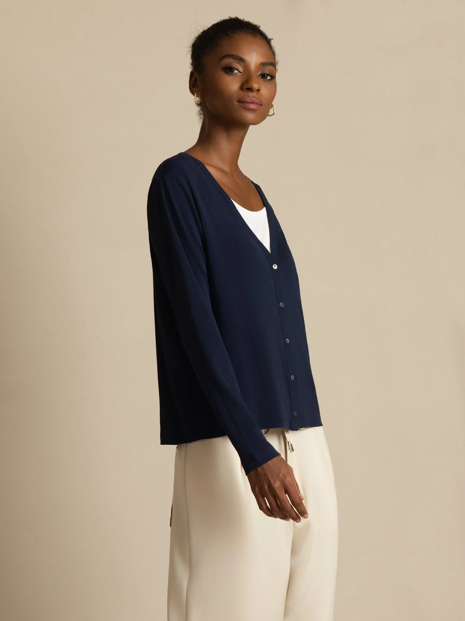 Pure Silk Women's V-Neck Long Sleeve Basic Cardigan - Image 6