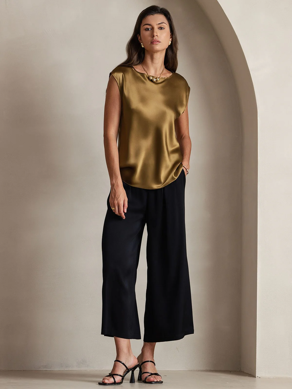 19Momme Women's Silk Cap Sleeve Round Neck Top - Image 50