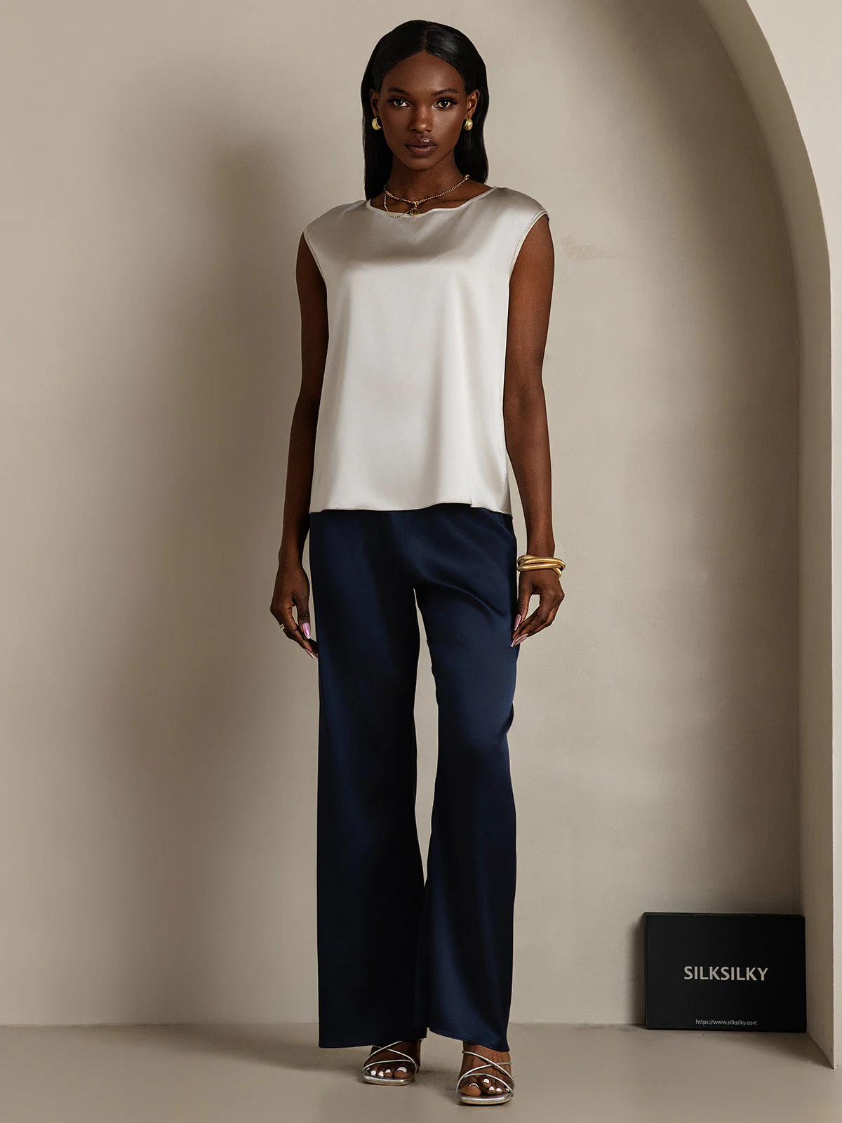 19Momme Women's Silk Cap Sleeve Round Neck Top - Image 59