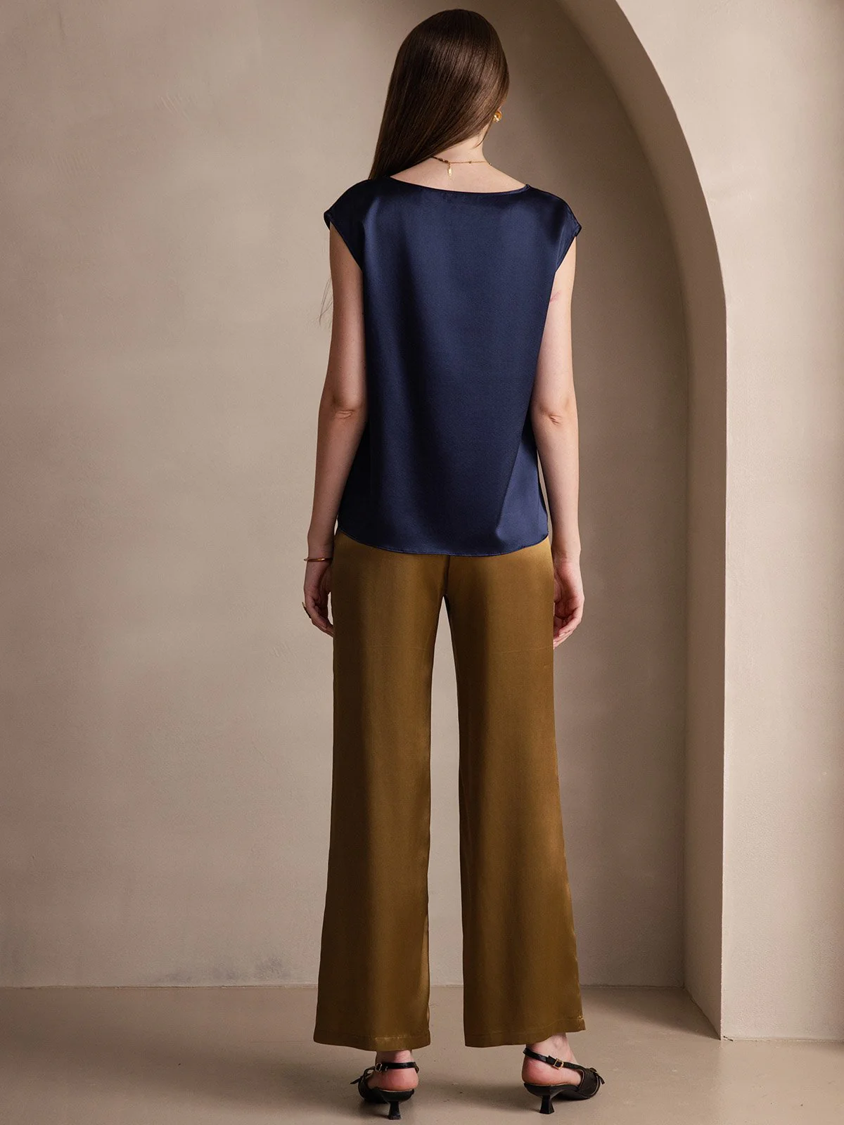 19Momme Silk Cap Sleeve Round Neck Women's Top - Image 18