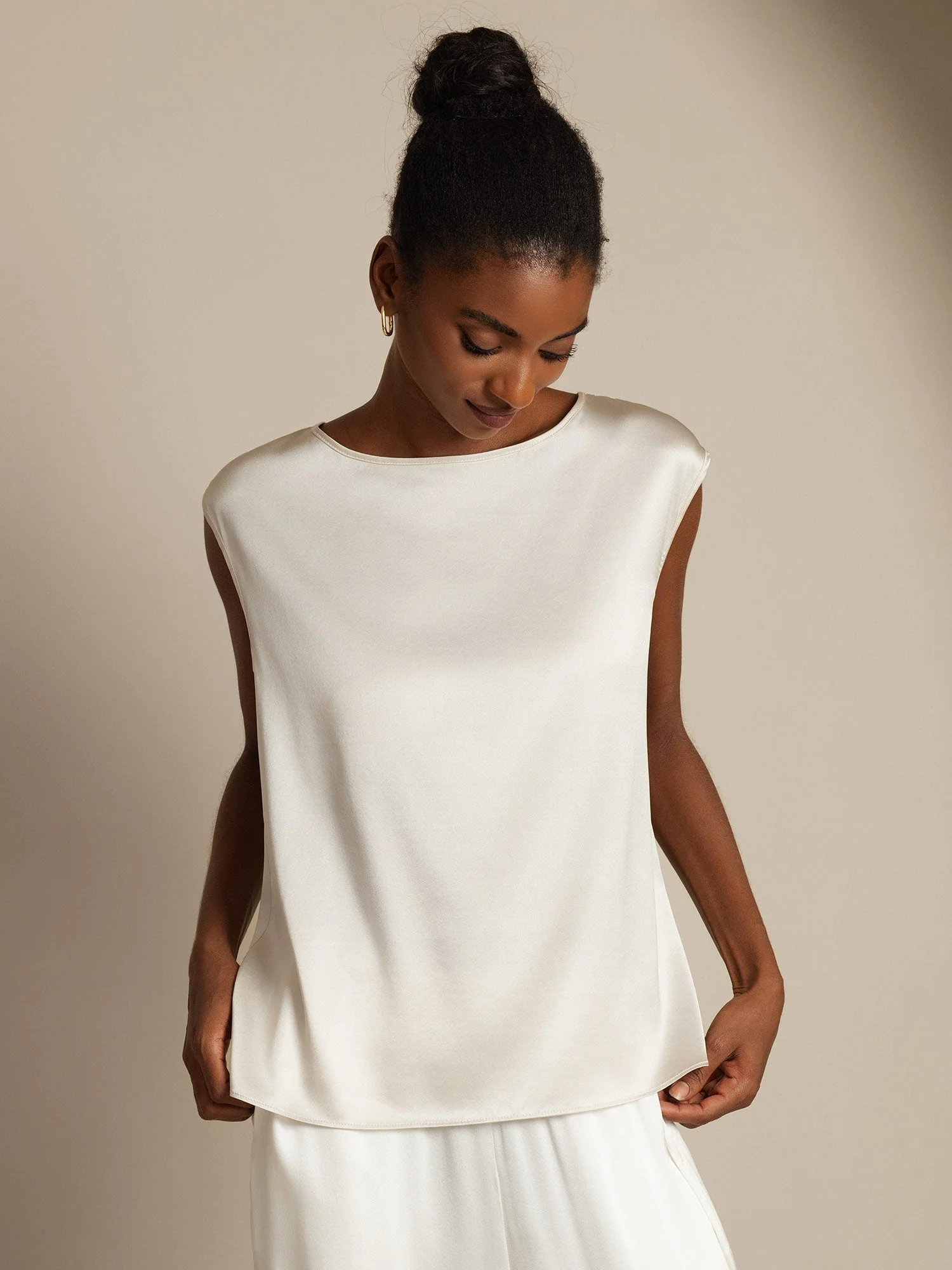 19Momme Silk Cap Sleeve Round Neck Women's Top - Image 6