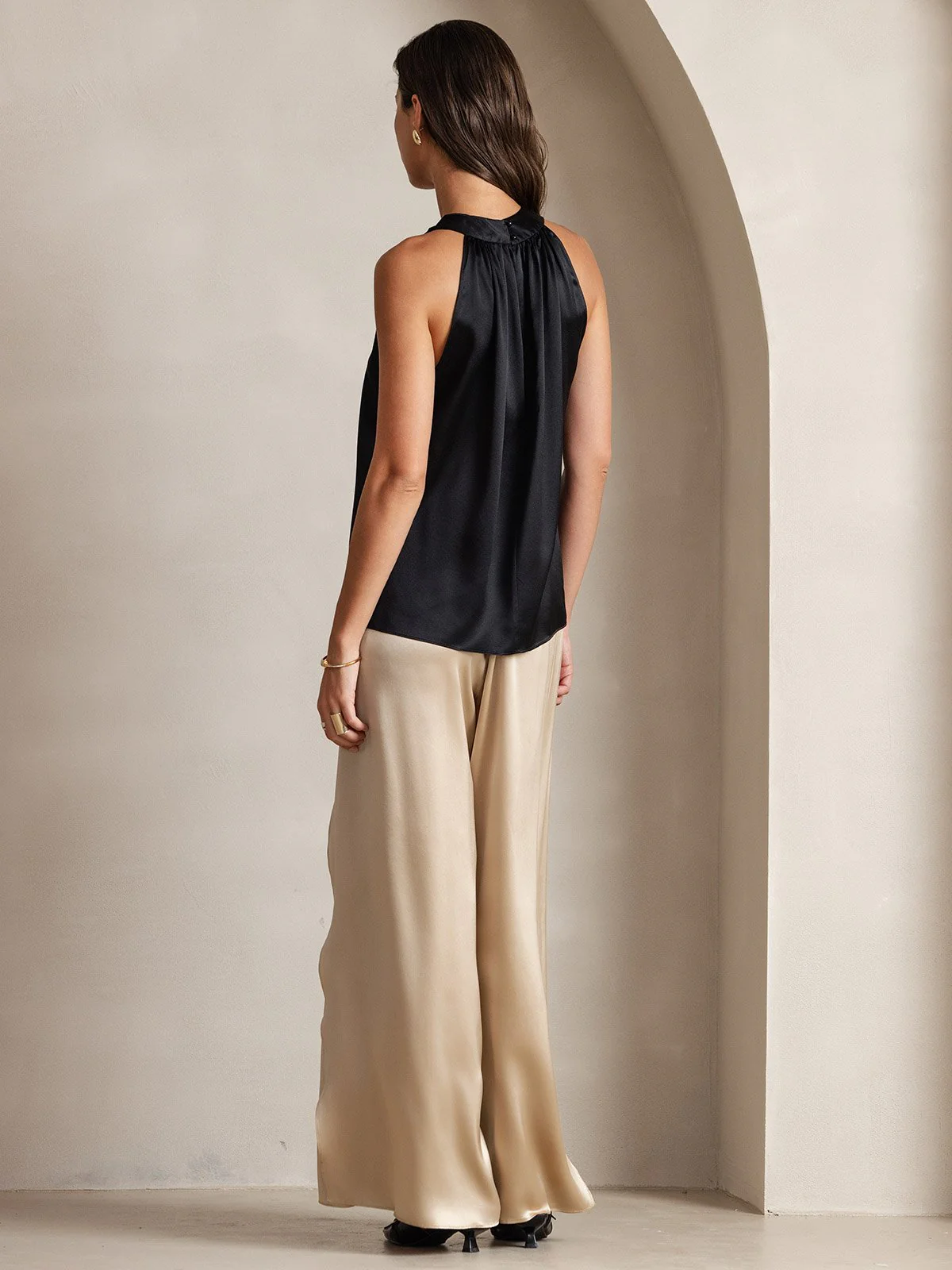 19Momme Silk Sleeveless Halter Neck Women's Top - Image 17