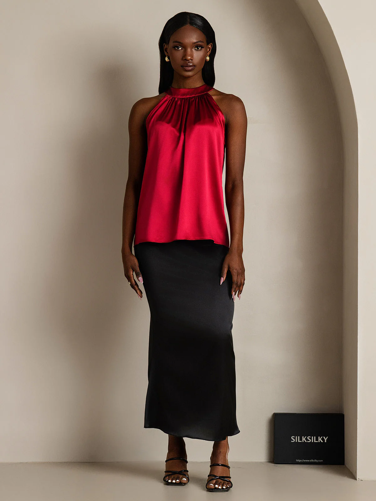 19Momme Silk Sleeveless Halter Neck Women's Top - Image 28